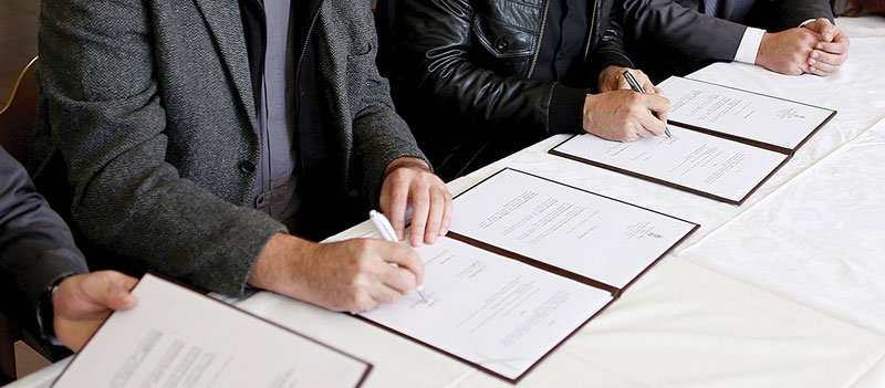 Уговор добија снагу закона