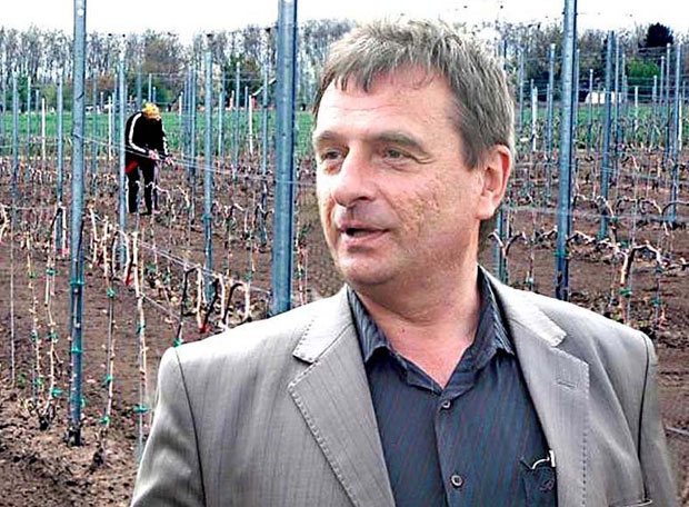 Због рутинске продаје земље остао без имовине, а можда и у дуговима!