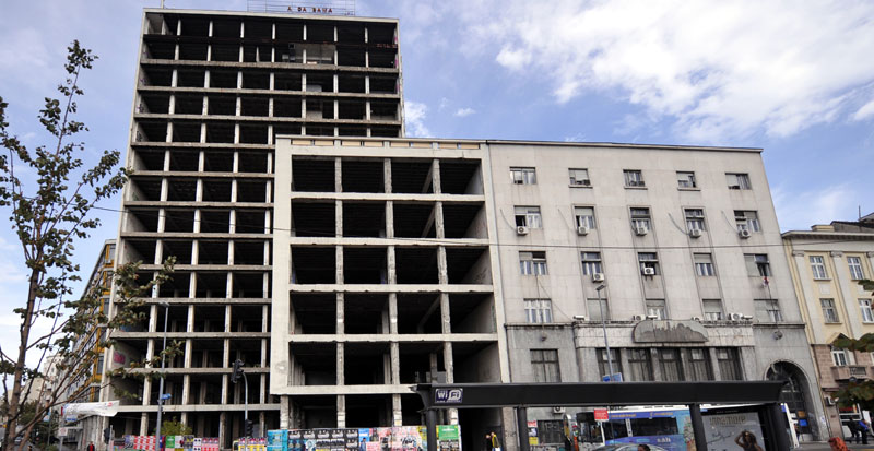 Бивши директор: Беобанка би и данас могла да ради, уништени смо да би се створио простор за странце!