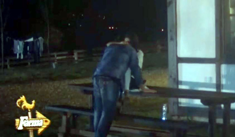 ПОГЛЕДАЈТЕ: Пољубац Станије и Кристијана (ВИДЕО)