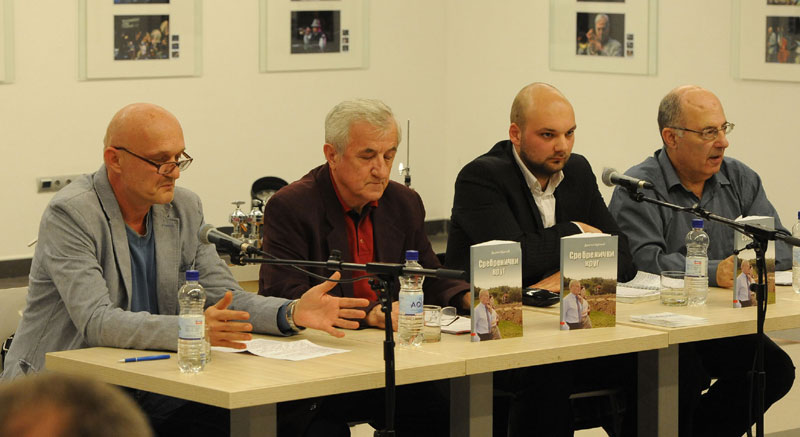 Круг лажи, срећом, није затворен