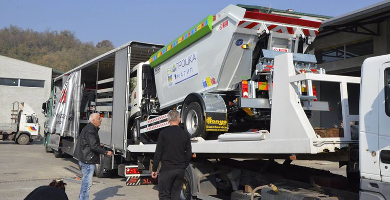 Италијани већ носе смеће из Гроцке!