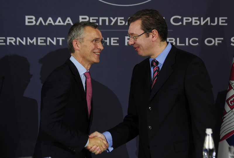 Столтенберг: Кфор укида ограничења у ваздушном простору Србије