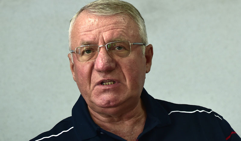 ШПИЈУНКА: Шешељ сликом у Цириху