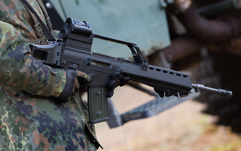 Петријева: Пуцати на имигранте који илегално уђу у Немачку