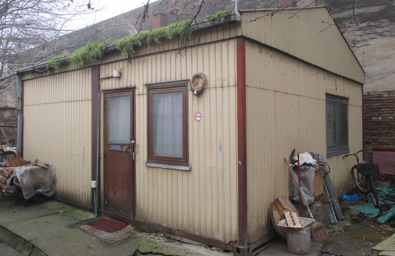 Кикинда: Голим рукама задавио друга