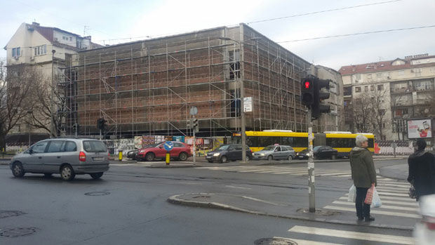 Баново брдо: Од робне куће до тржног центра