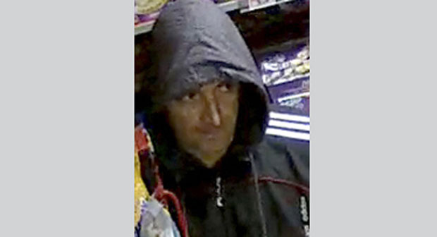 ПРЕПОЗНАЈЕТЕ ЛИ ОВОГ РАЗБОЈНИКА? Опљачкао више пумпи