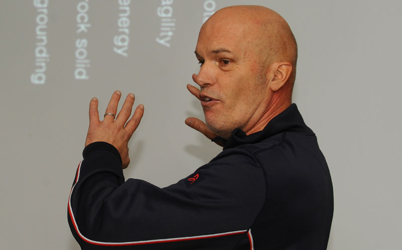 Гебхард Фил-Грич за “Новости”: Опет са Вајдом накркаче уз степенице