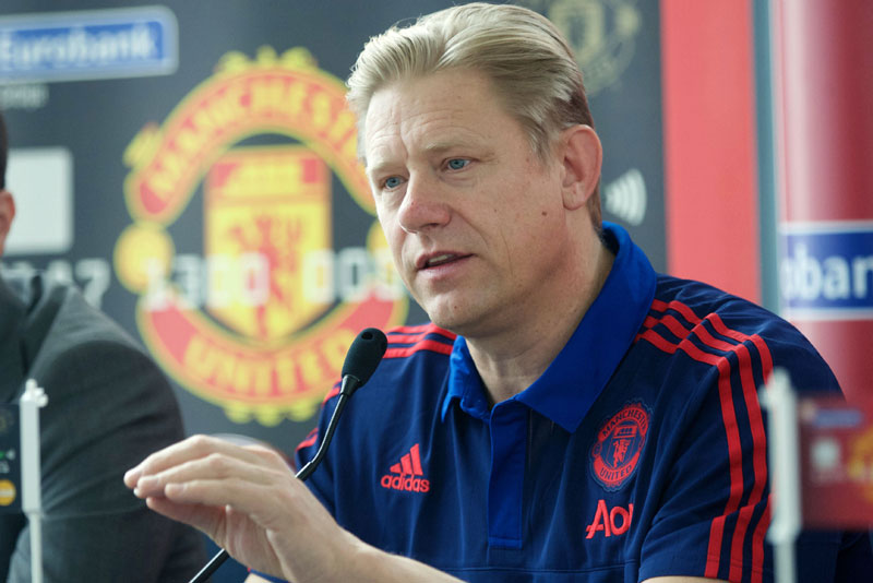 Шмајхел посетио дом првака Европе: Звезди желим пуно успеха