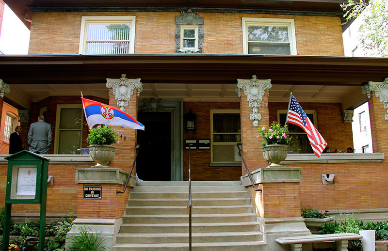 Свађе затварају „српску кућу” у Чикагу