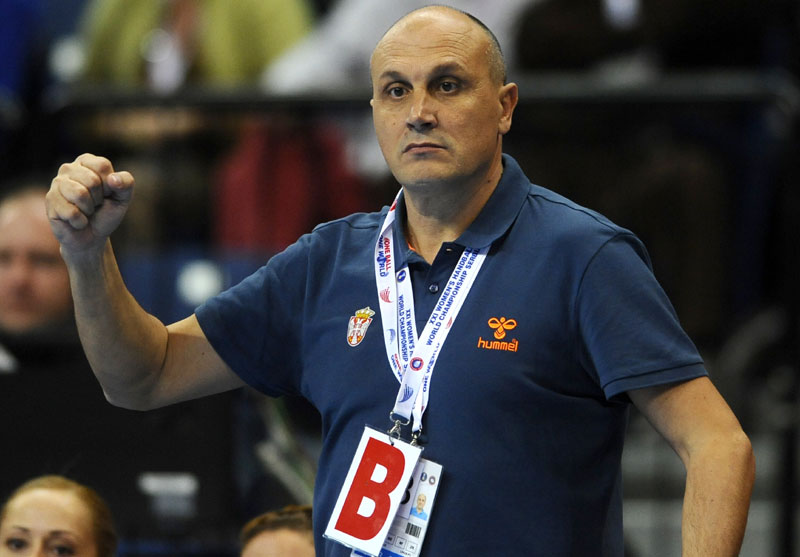 Бошковић без ОИ и оставке, повратак из Данске аутобусом