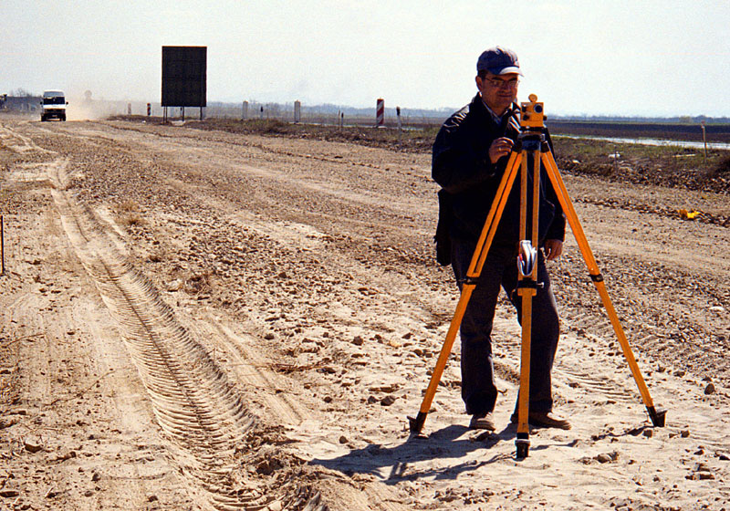 Геометри пред штрајком, угрожена легализација!