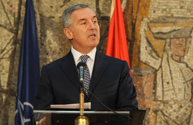 Ђукановић: Референдума о НАТО нема, одлука у скупштини!