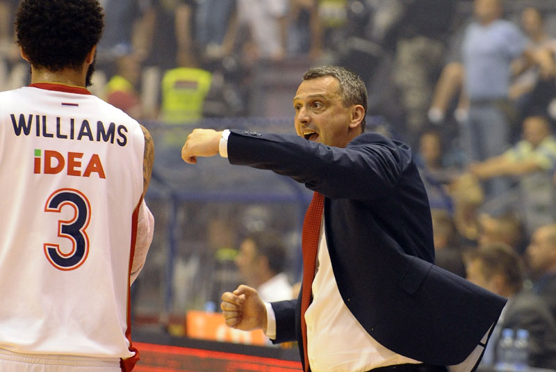 Радоњић: Хук са трибина да не престаје