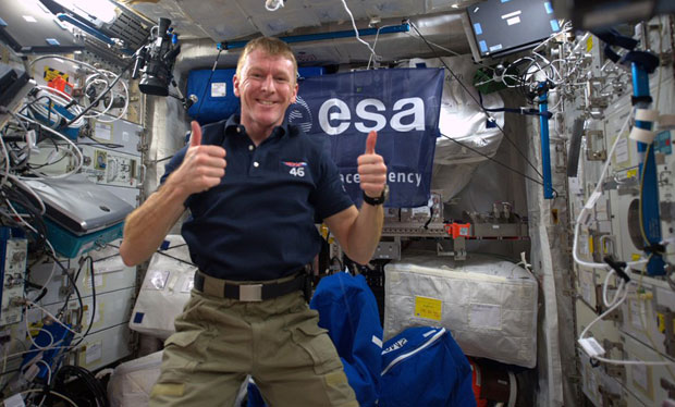 Астронаут збунио жену питањем: Хало, да ли је то Земља?