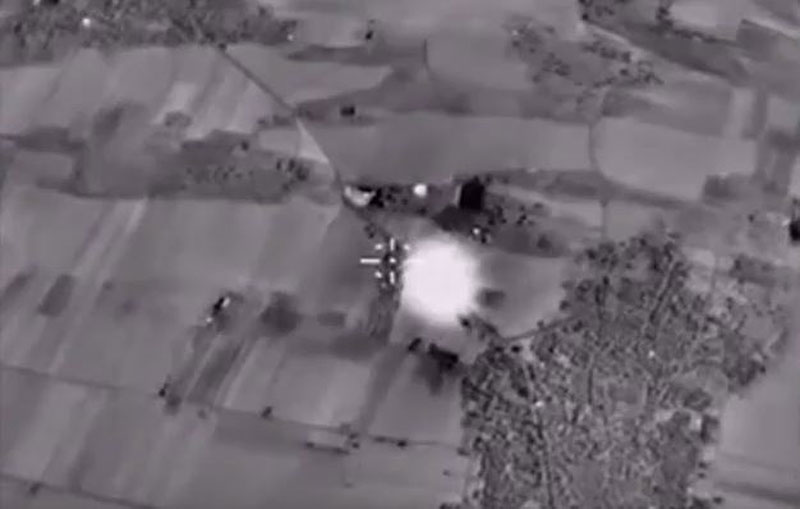 Руски авиони уништили 20 цистерни нафте на путу ка Турској