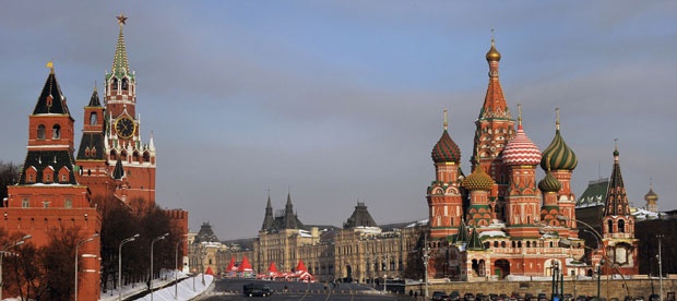 Париз и Брисел без ватромета, затворен Црвени трг у Москви 