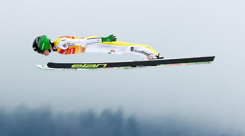 Петер Превц лети ка трону