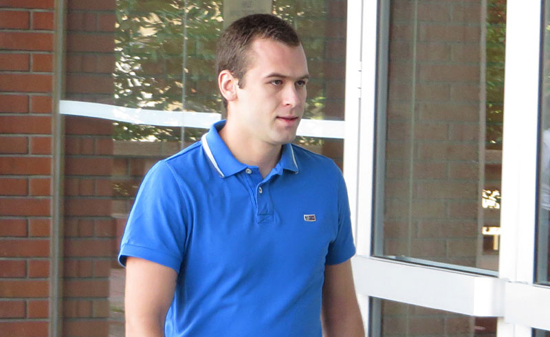 Ухапшени Урош Мишић и седморица хулигана са фантомкама