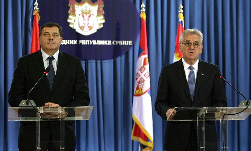 Николић не иде на прославу Дана Српске