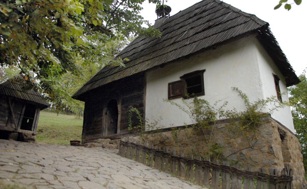 Чувари Вуковог огњишта