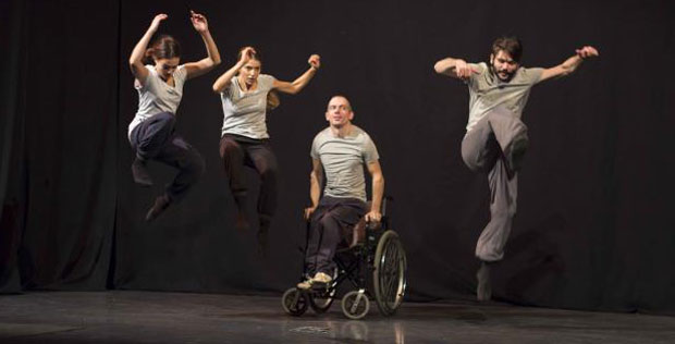 Стојан не чује, Ненад не хода, обојица - плешу