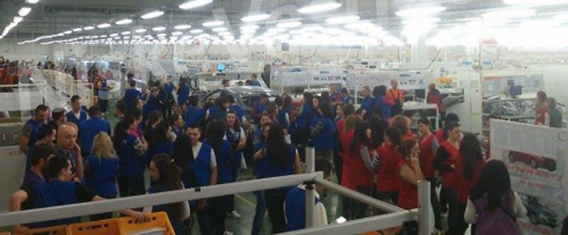 Штрајк у фабрици, траже слободан дан за Бадње вече