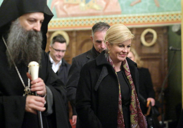 Није још време за ћирилицу