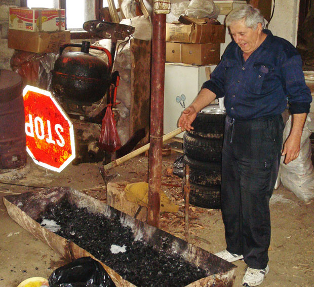 Крагујевац: Преживели тровање, па појели прасе