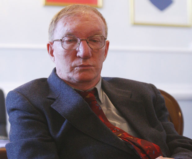 Емил Влајки: Три излаза за Српску