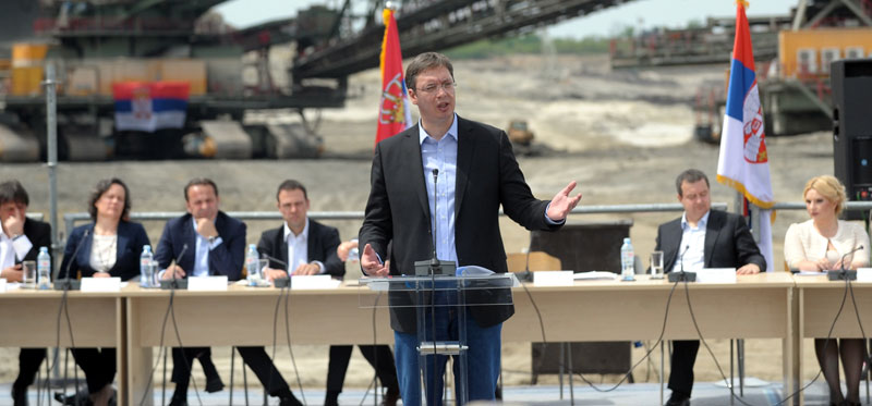 Вучић спрема сечу министара