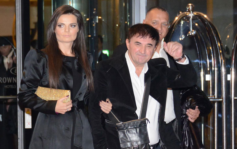 Митар Мирић: Албум, па концерт