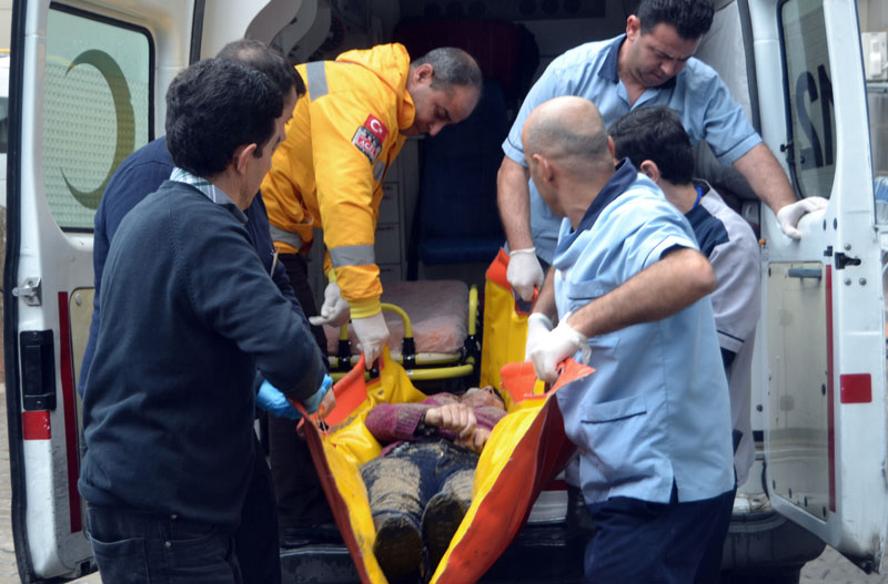 Турска: Преврнуо се аутобус с избеглицама, осам мртвих