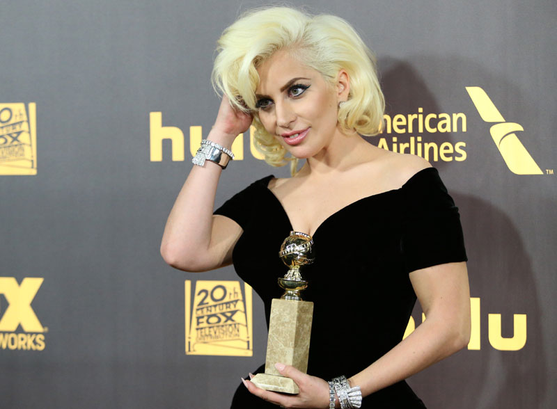 Погледајте реакцију Ди Каприја када је поред њега прошла Лејди Гага (ВИДЕО)