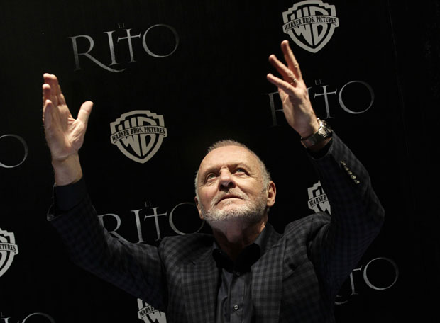 Ентони Хопкинс жали што је глумио Ханибала Лектора