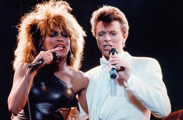 Натчовек, а не човек