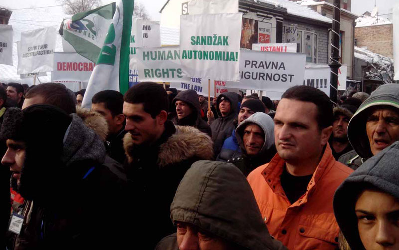 Угљанин тражи да ЕУ кочи Србију!