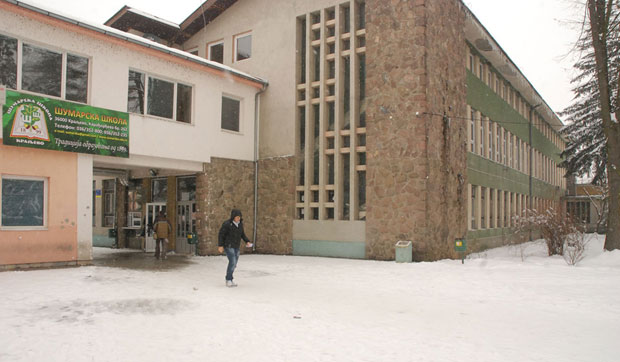 Фотографије голог професора на Фејсбуку због - лажног профила!