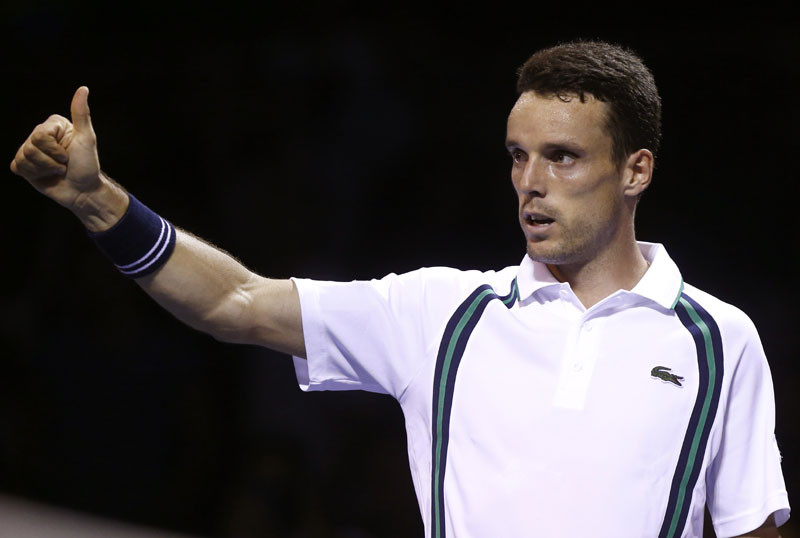 Кладионичари претили шпанским тенисерима: Обесићу те о дрво!