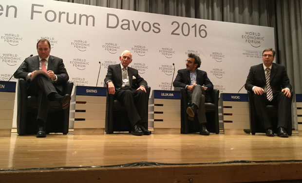 Вучић: Заштита граница неће успети