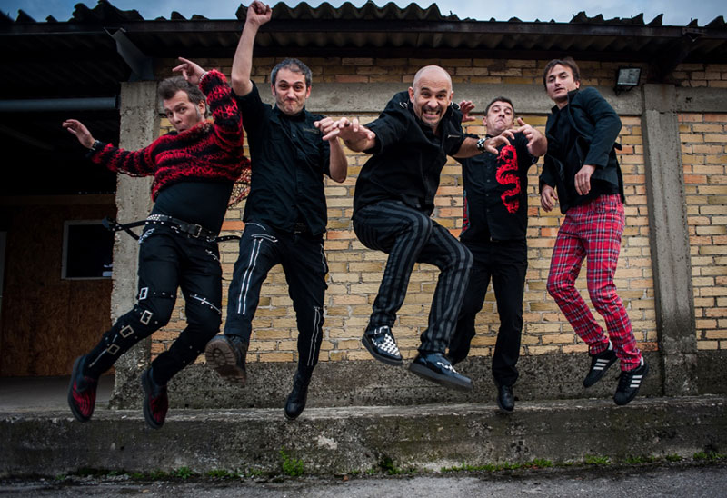 Панк-рок спектакл