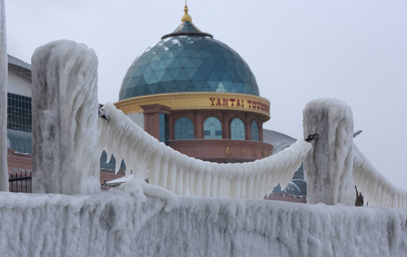 Југ Кине окована снегом и ледом!