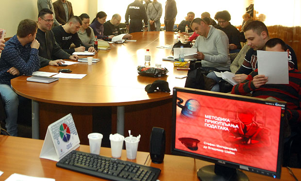 Праве Шерлоке са лиценцом