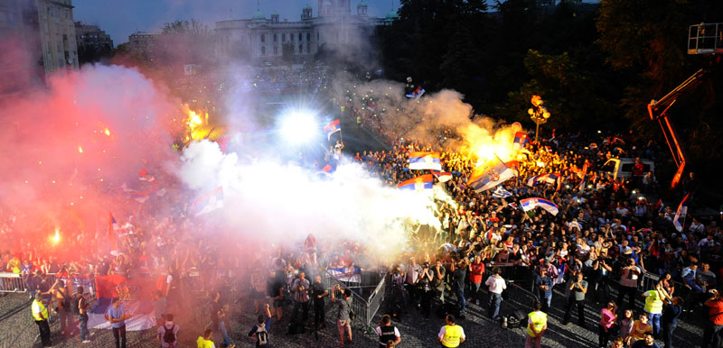 Београд: Финалне утакмице на видео биму и дочек ватерполиста испред Старог двора