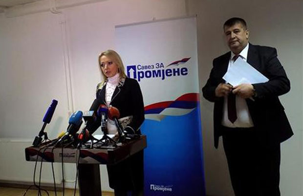 Иду из одбора због Михајлице