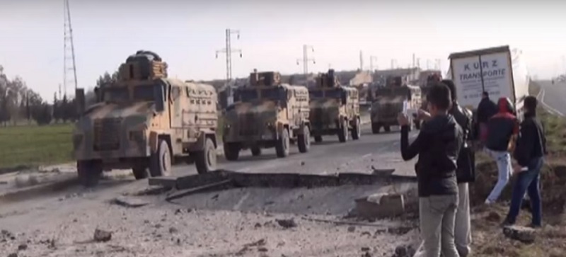 ПОГЛЕДАЈТЕ: Експлозија бомбе у комбију са полицајцима, деветоро повређено (ВИДЕО)