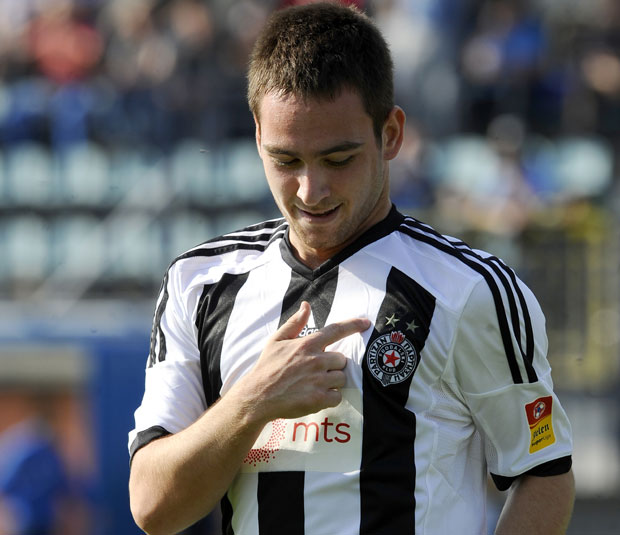 Нови притисак на Андрију Живковића, “гробари југ” му поручили: Иако си звездаш, Партизан ти је дао све