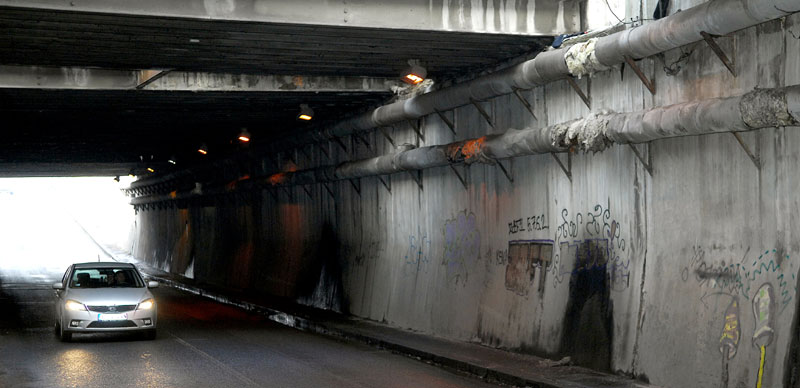 Однели лим из подвожњака! 