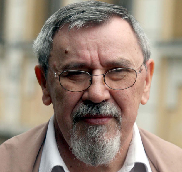 Ћирилица свет премрежила